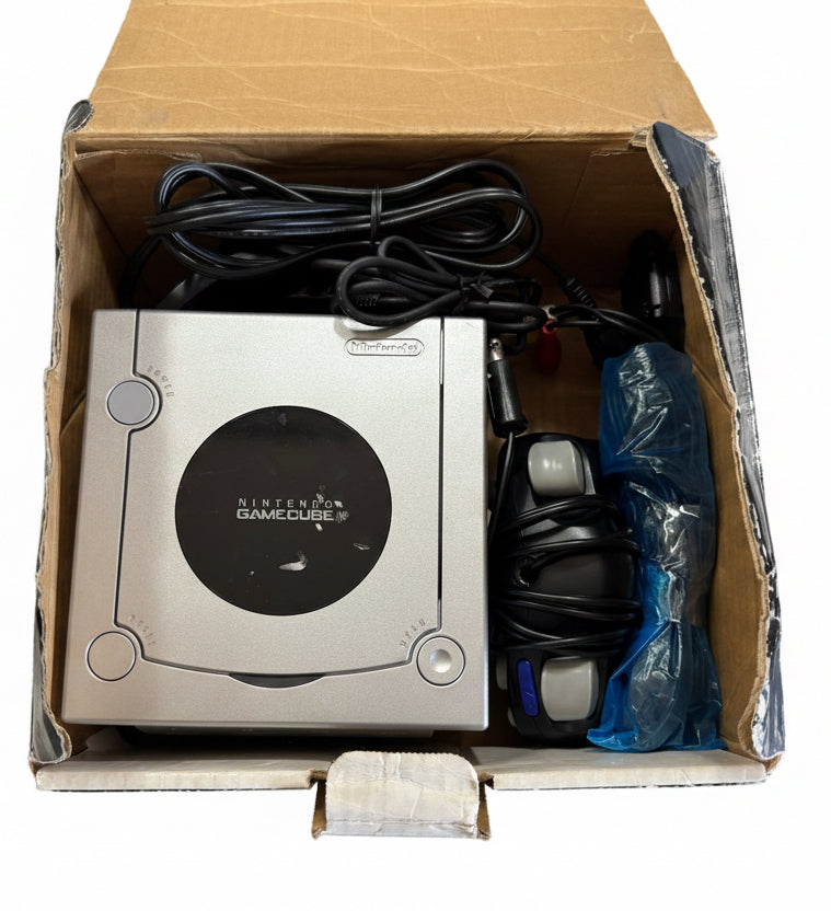 Nintendo GameCube DOL-001 (Silver) ***Region Changed to USA***